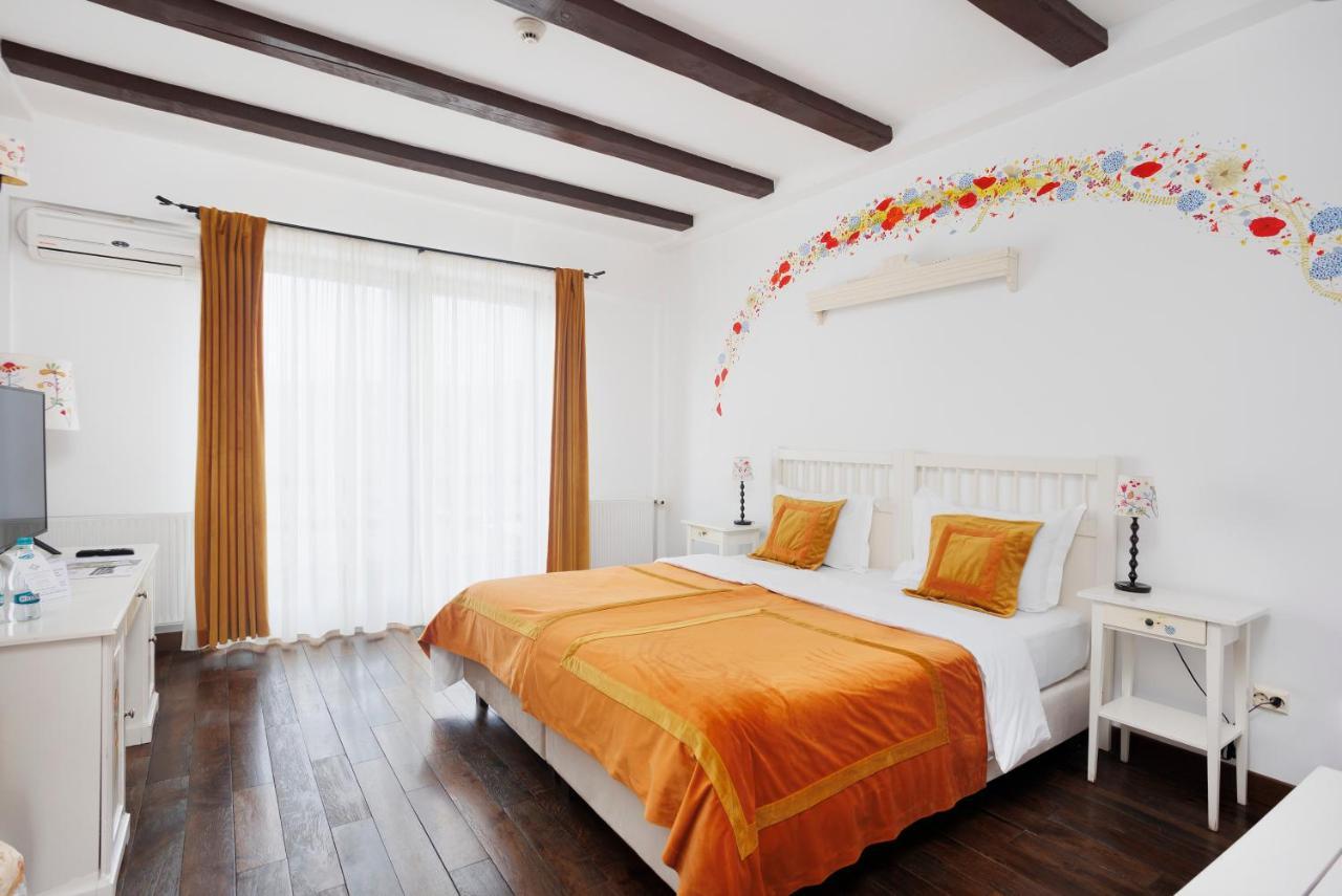 Conacul Archia Hotel Дева Екстериор снимка