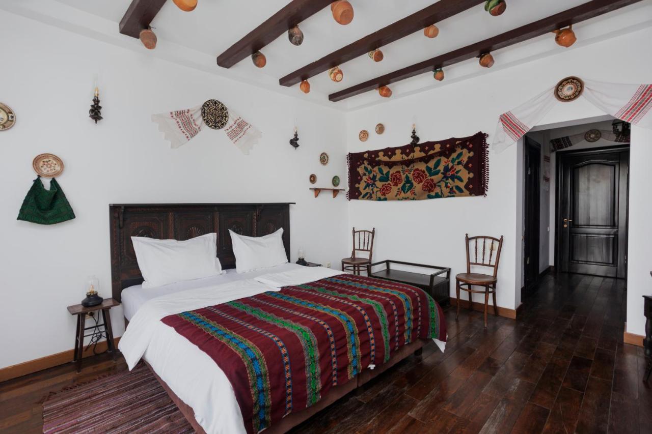 Conacul Archia Hotel Дева Екстериор снимка