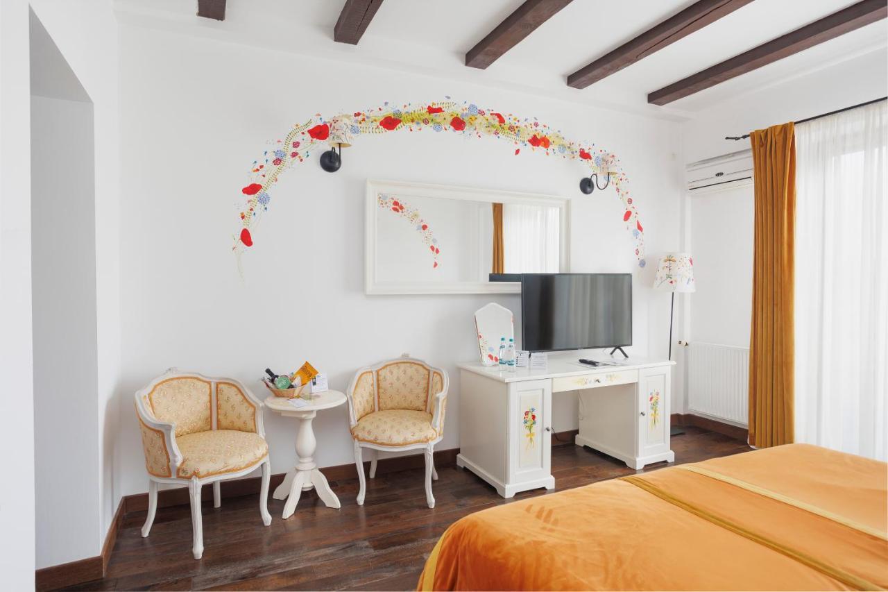 Conacul Archia Hotel Дева Екстериор снимка