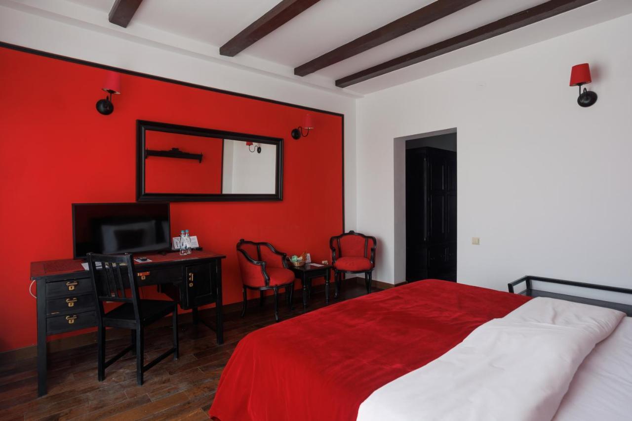 Conacul Archia Hotel Дева Екстериор снимка