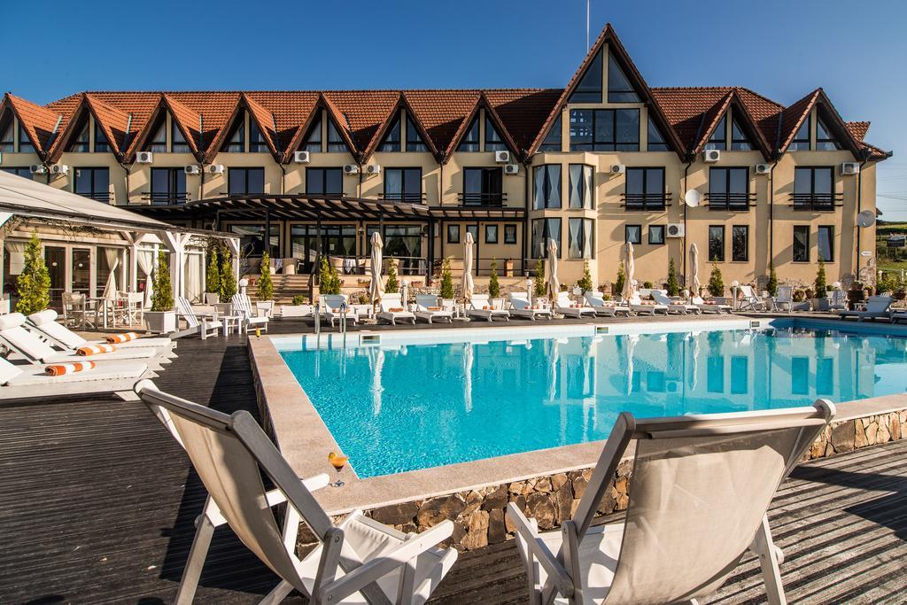Conacul Archia Hotel Дева Екстериор снимка