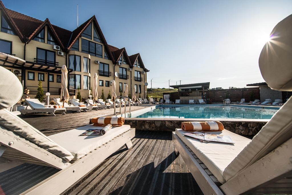 Conacul Archia Hotel Дева Екстериор снимка
