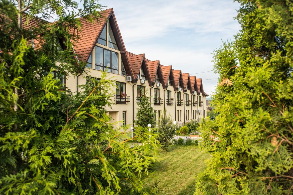 Conacul Archia Hotel Дева Екстериор снимка